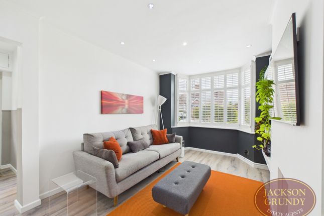 64, Bishops Drive, Northampton photo 4