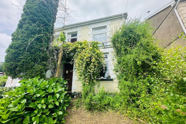 2-bed house on 303, Graig Road, Swansea, £80,000