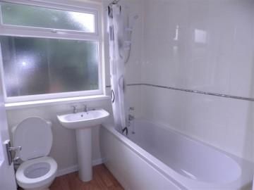 32, Cannock photo 4