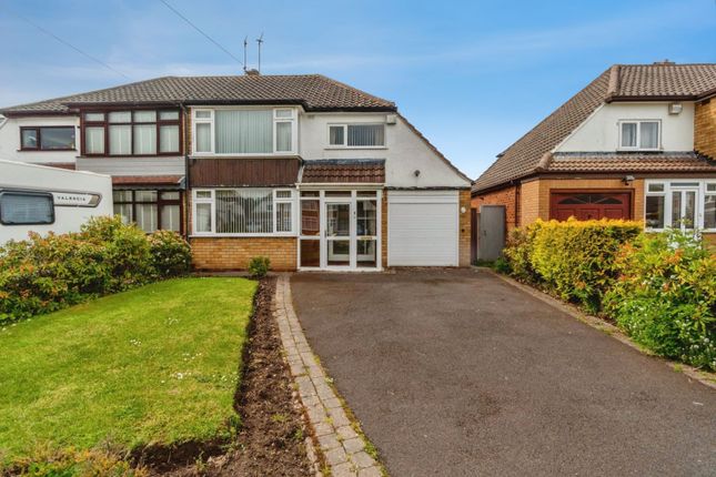 3-bed house on 35, Fivefields Road, Willenhall, £230,000
