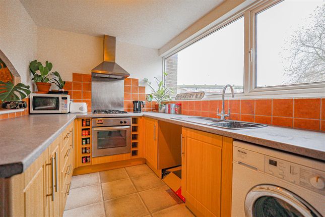 4a, Westerdale, Hemel Hempstead photo 3