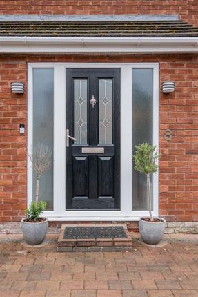 8, Arley Close, Altrincham photo 2