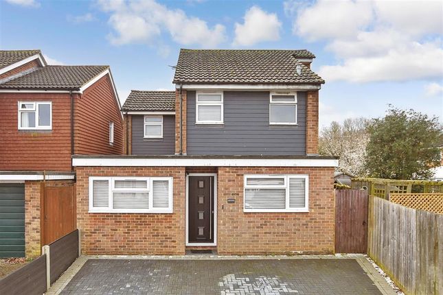 Thumbnail Detached house for sale in Dormans, Crawley, West Sussex