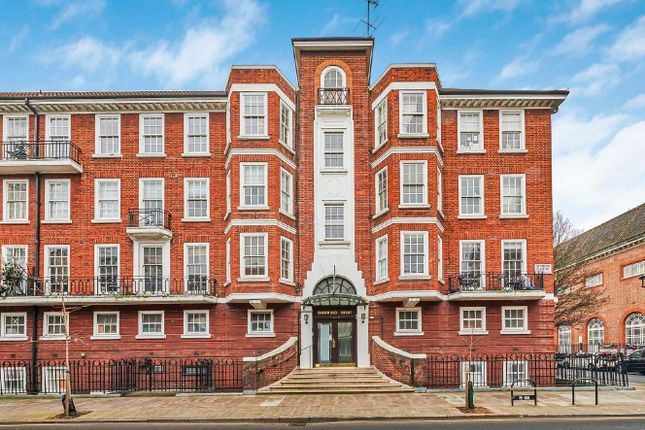 Thumbnail Flat for sale in Seymour Place, London