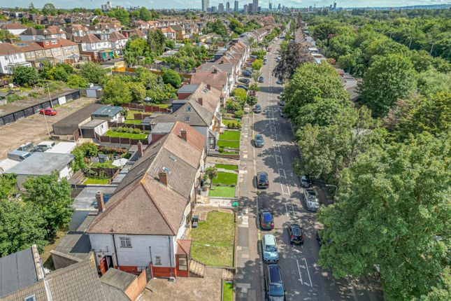 310, Wanstead Park Road, Ilford photo 3