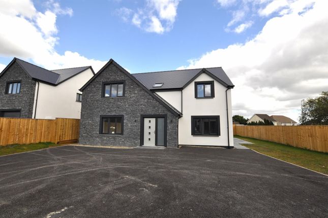 5, Llys Llewelyn, Carmarthen photo 2