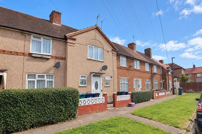 11, Kirton Walk, Edgware photo 2