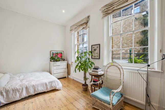 Terraced house for sale in Mossbury Road, London