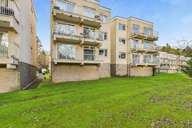 Cam05526G0-Pr0074-Still019