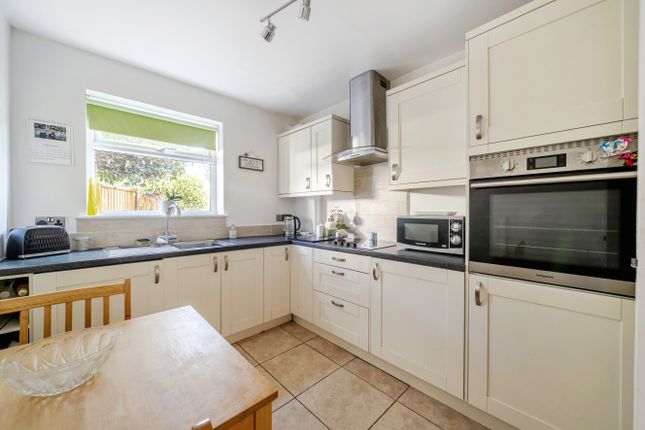 1A,, Tennyson Road, London photo 4