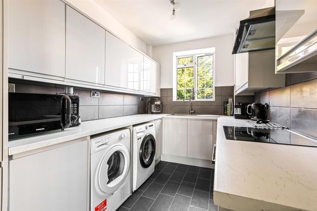 41, Stoneygate Court, Leicester photo 3