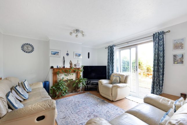 Farthings, Buckles Close, Cheltenham photo 4