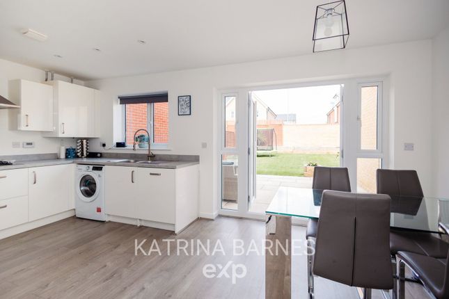 31, Crozier Drive, Cressing photo 3