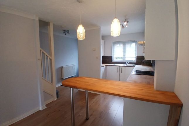 29, Cavendish Road, Redhill photo 3