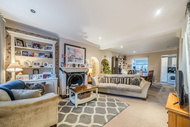 16, Whittaker Road, Sutton photo 2