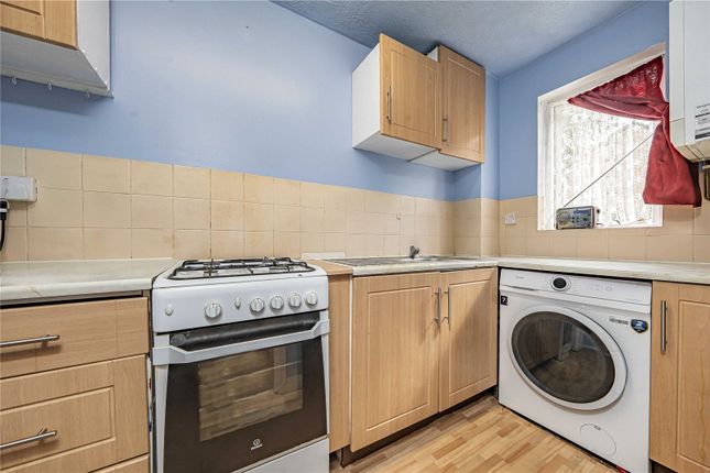 55, New Garden Drive, Middlesex photo 2