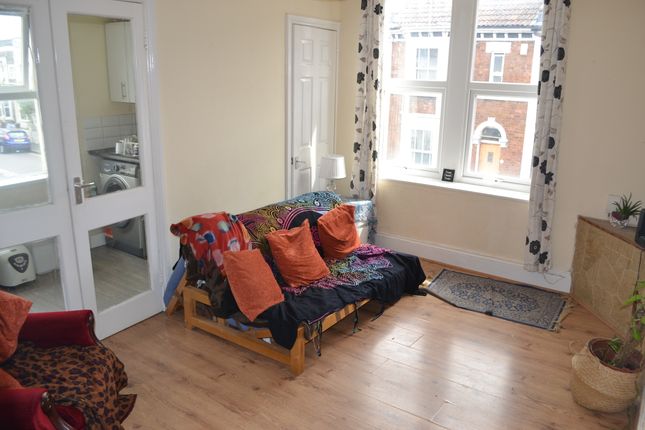 13a, Chaplin Road, BRISTOL photo 2