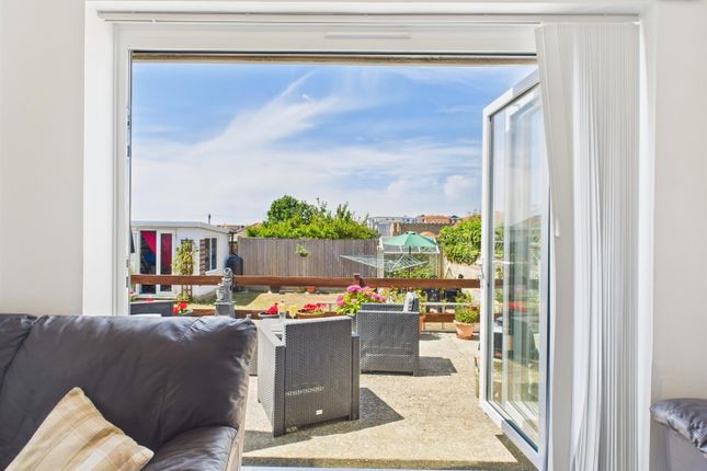24, Bolney Avenue, Peacehaven photo 4