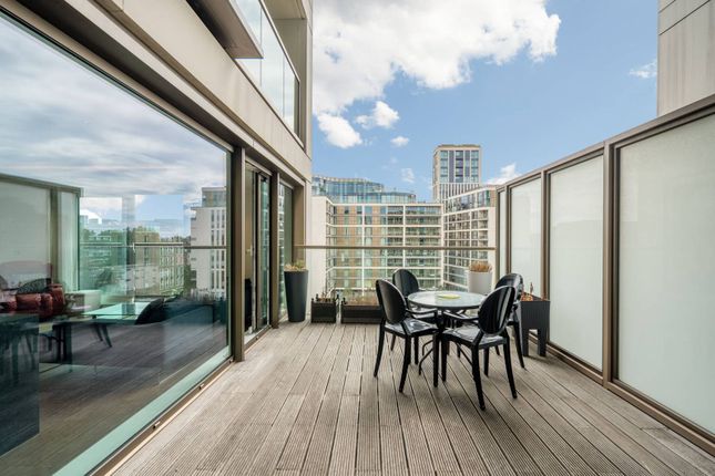 2-bed flat on Radnor Terrace, Kensington, £1,850,000