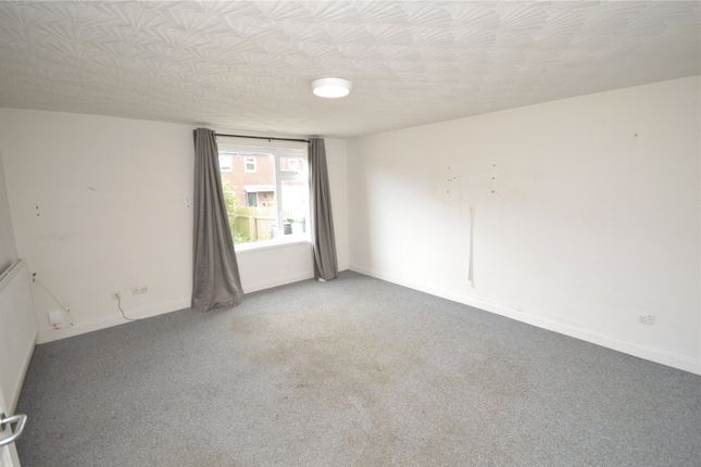 29, Dulverton Close, West Yorkshire photo 5
