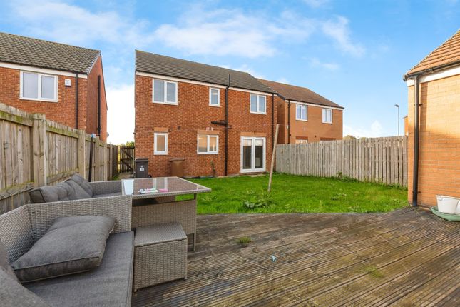 5, Avro Gardens, Hartlepool photo 4