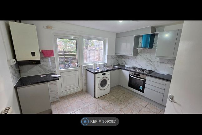 Plaistow, London photo 5