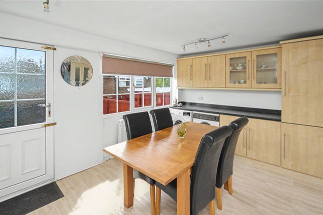 10, Southleigh Croft, West Yorkshire photo 5