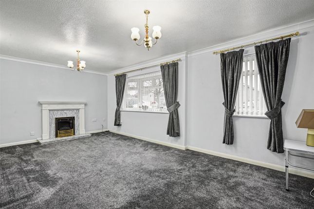 26, Borrowdale Drive, Nottingham photo 2