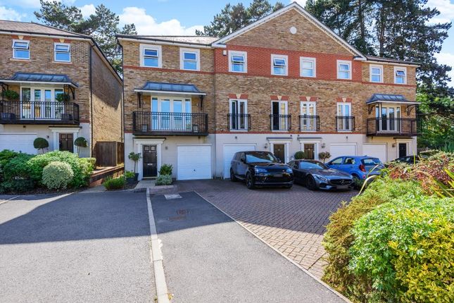 Thumbnail Town house for sale in Sunningdale, Berkshire