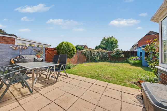 18 Heathfield Road, Southampton photo 4