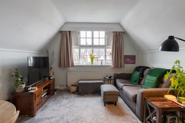 11b Toller Road, Leicester photo 3