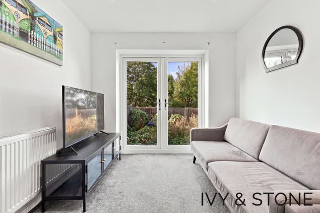 139 Moorside Road, Bromley, Kent photo 4