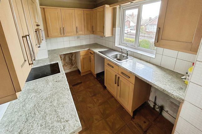 4, Birchwood Drive, Sutton-In-Ashfield photo 3