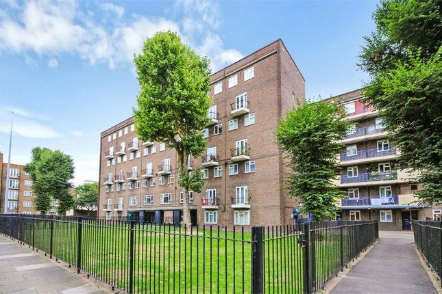 Thumbnail Flat to rent in Queensbridge Road, Haggerston