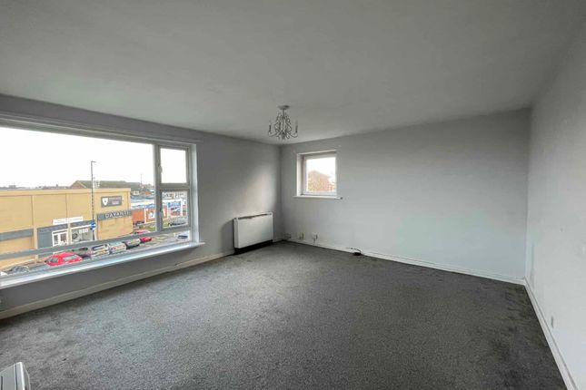 9 Claremont Court, Whitley Bay photo 4