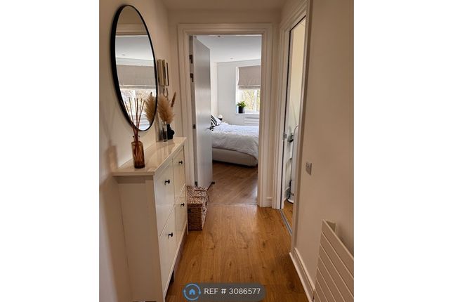 Flat  Percy Laurie House, London photo 3