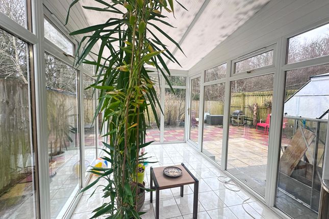 96 Bowhouse Drive, Glasgow photo 4