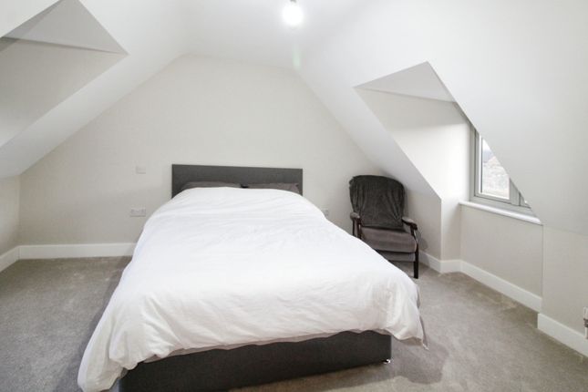 Generous Modern Detached Family Home