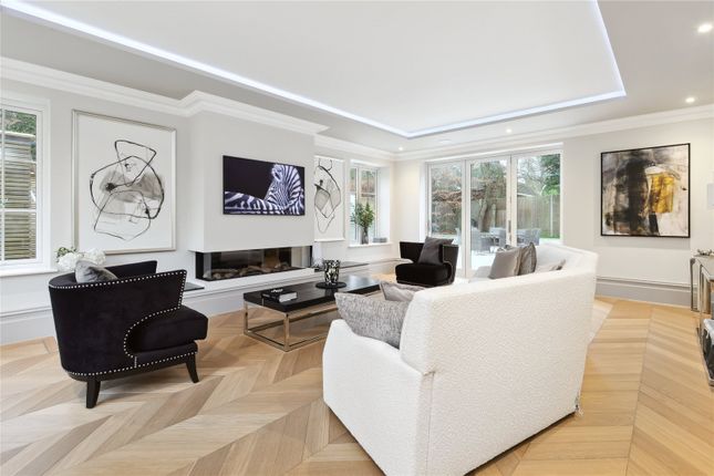 EOaklands, 41, Ashley Drive, Walton-On-Thames photo 3