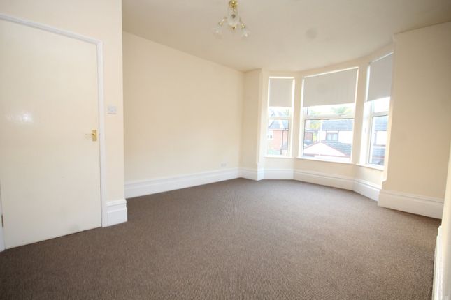 1 bed flat to rent in Clarence Road, Hinckley LE10
