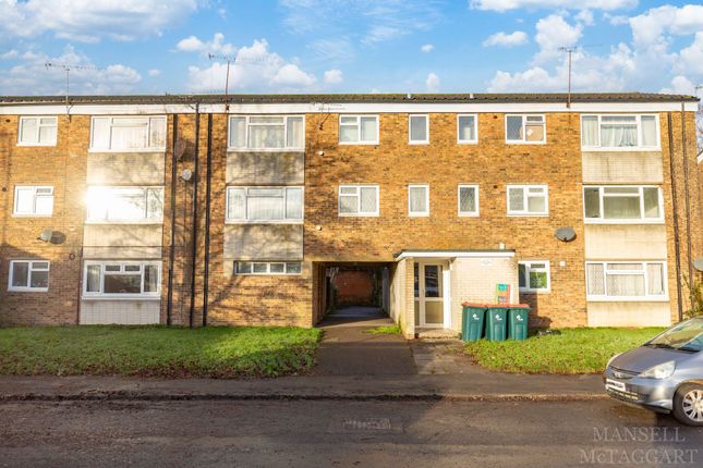 Thumbnail Flat for sale in Framfield Close, Crawley