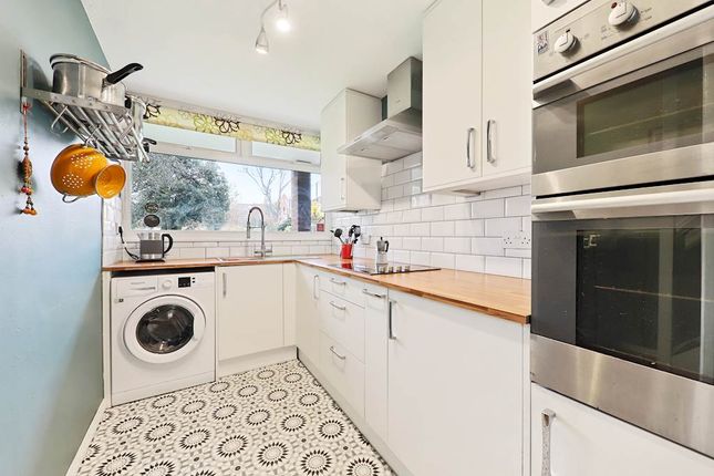 Maisonette for sale in Sylvan Road, Crystal Palace, London, Greater London