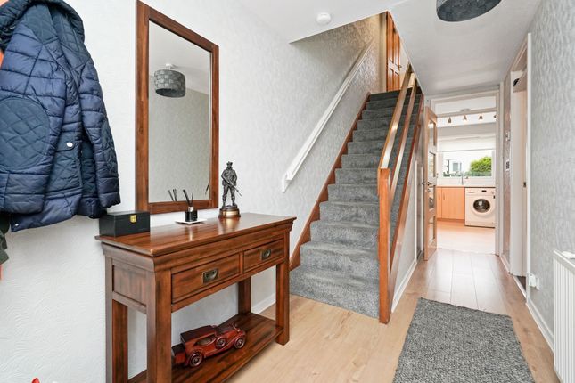 102, Gordon Avenue, Bonnyrigg photo 4
