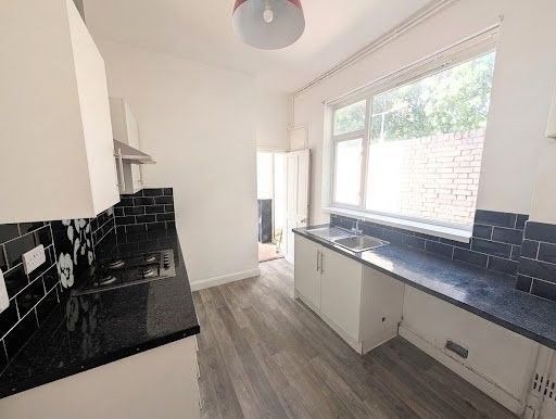 79, Agincourt Road, Portsmouth photo 4