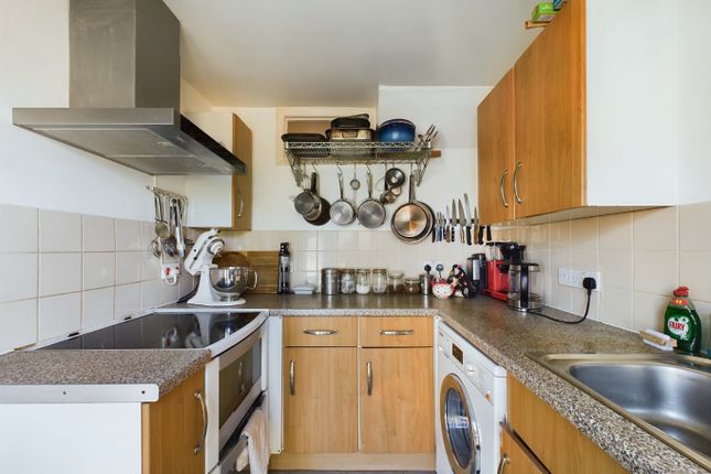 2, Highfield Terrace, Truro photo 4