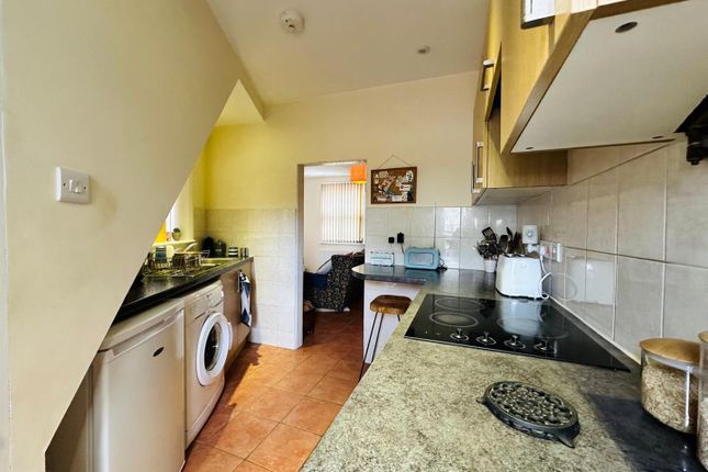 7, Park Street, Tiverton photo 4