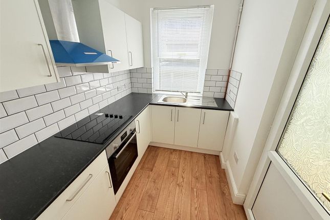 12, Orchard Street, Doncaster photo 4