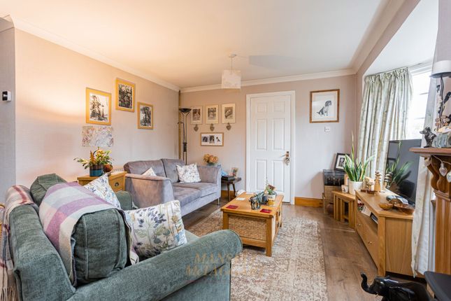 16 The Courtyard, East Grinstead photo 3