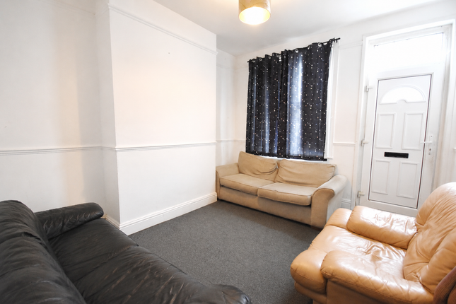 12, Silverton Road, Coventry photo 4
