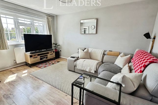 3, Acre Lane, Waterlooville photo 4